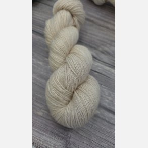 Camel 10 : Ufarvet Lys Beige