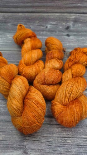 Lace - ca. 800 meter/100g