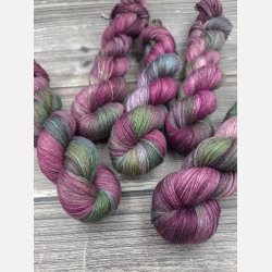 Silke merino 50/50 400 m Valkyriens Roser