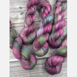 Silke merino 50/50 400 m Valkyriens Roser