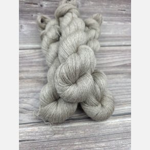 Silky yak 800 m Ufarvet Gr