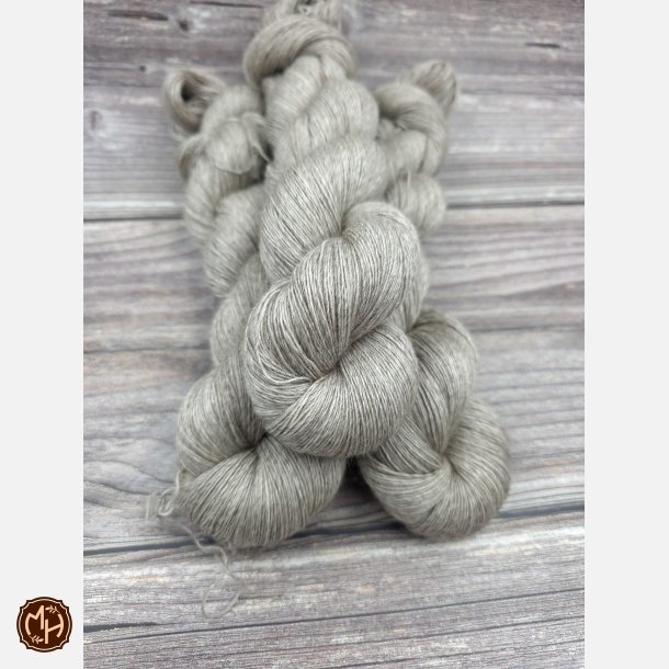 Yak Singles Lace : Ufarvet Gr�