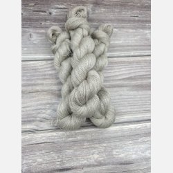 Silky yak 800 m Ufarvet Gr�