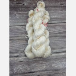 Merino / Silke Non SW. 400 m Ufarvet Hvid