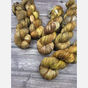 Silky Singles Lace :  Jordlys