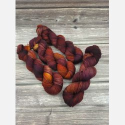 Silky Yak Singles : M�rkeravn