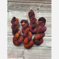 Silky Yak Singles : M�rkeravn