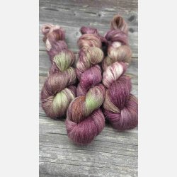 Sommer Lace : Skovb�r