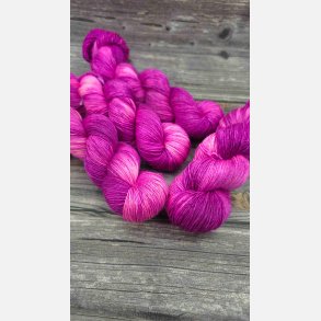 Silky Singles : Vildrosa