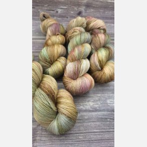 Posh Lace : Hedesand
