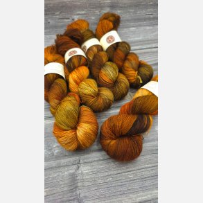 Silky Singles Lace :  Gylden Skov - Bad 02