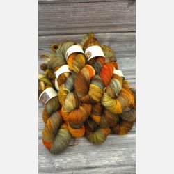 Silky Singles Lace :  Gylden Skov - Bad 02